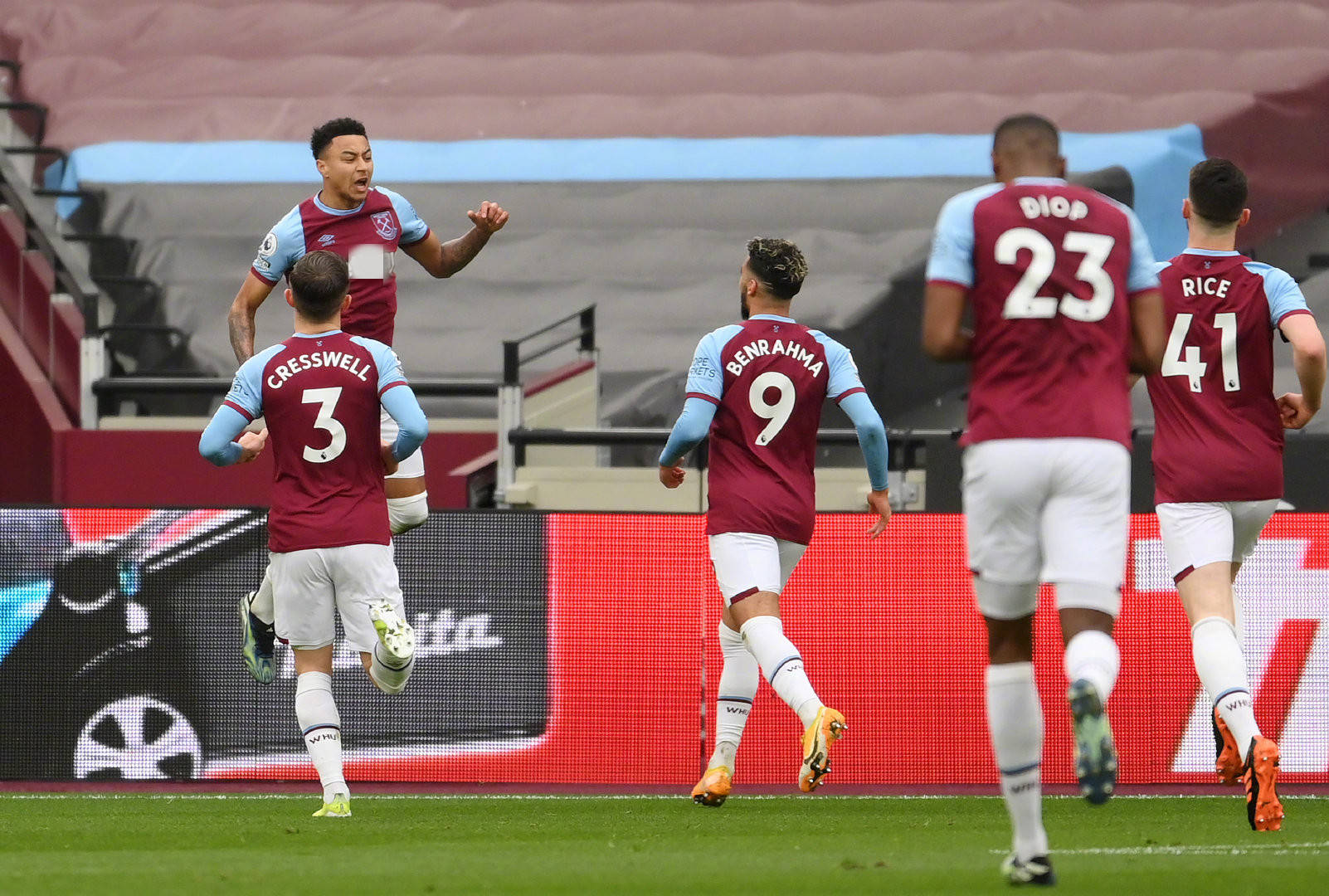 也深刻反映 也深刻反映