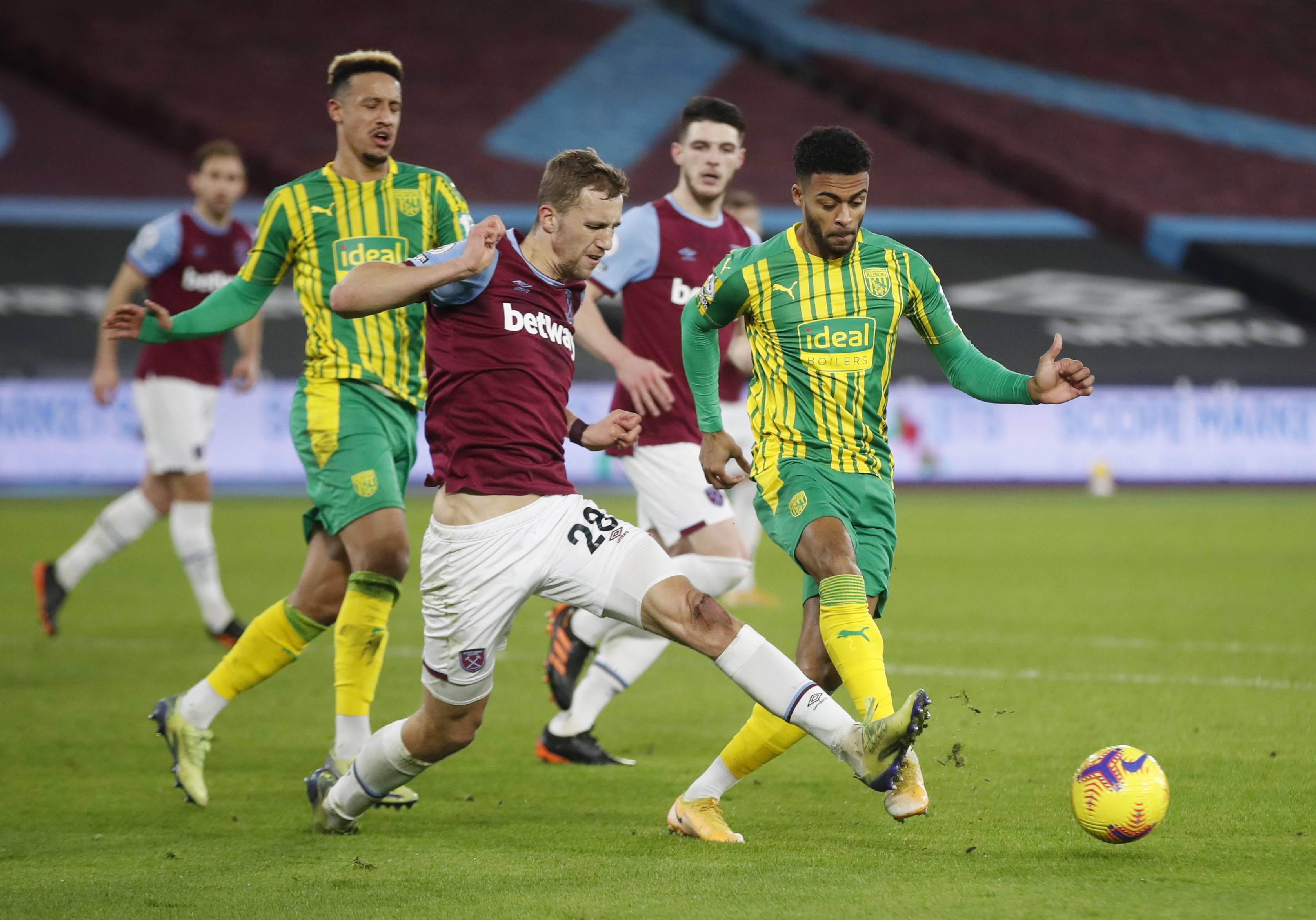 更是对整个 更是对整个